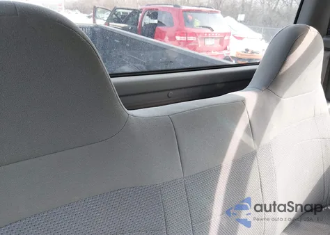 2000 Ford F-150 Work Series/Xl/Xlt from USA, damaged, VIN 1FTZF1728YNA10602